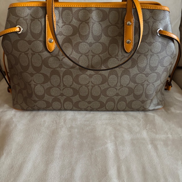 Coach Signature Canvas Drawstring Carryall with Matching Wallet - Picture 3 of 12